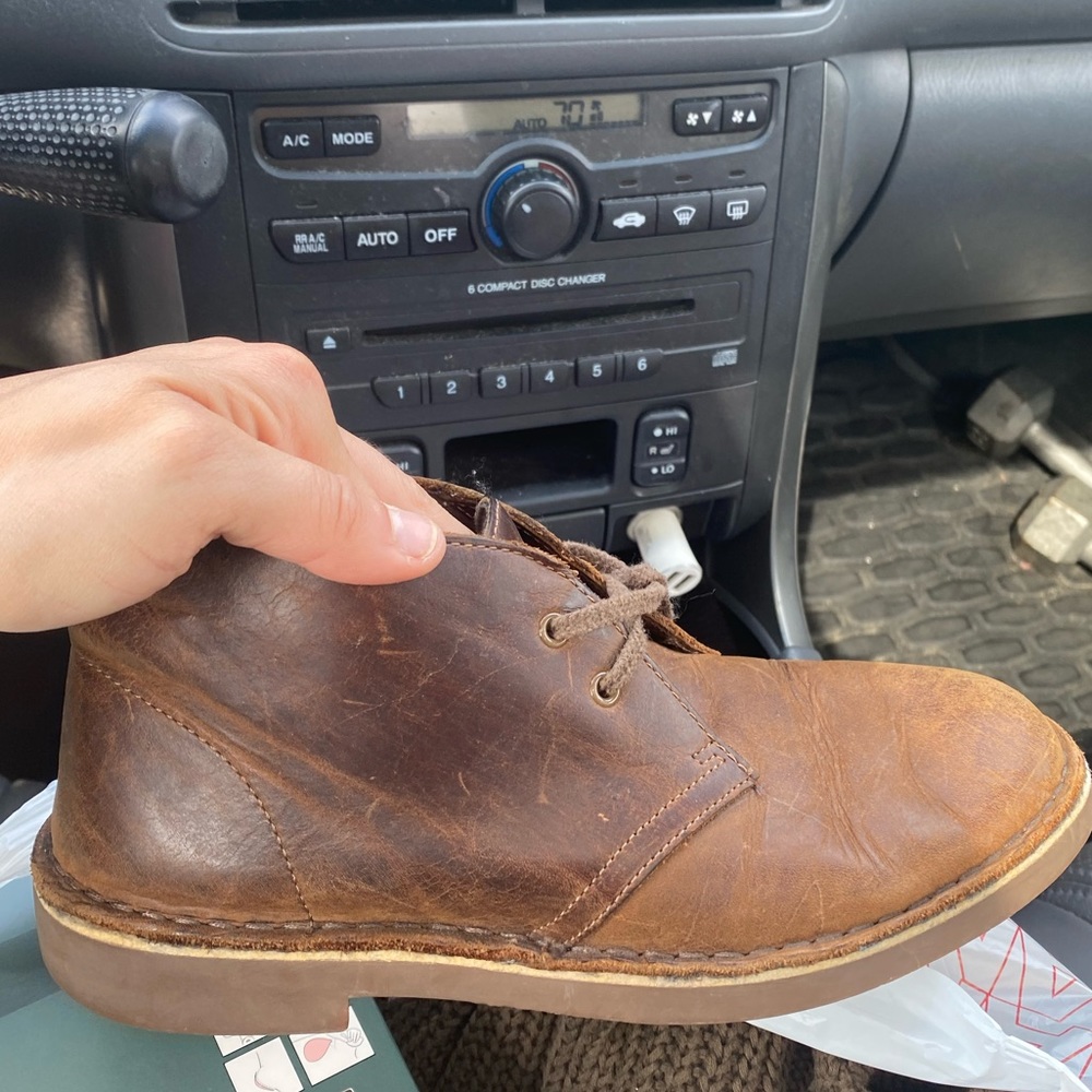 Clark’s women’s desert shoe. Retails $150. Size 7